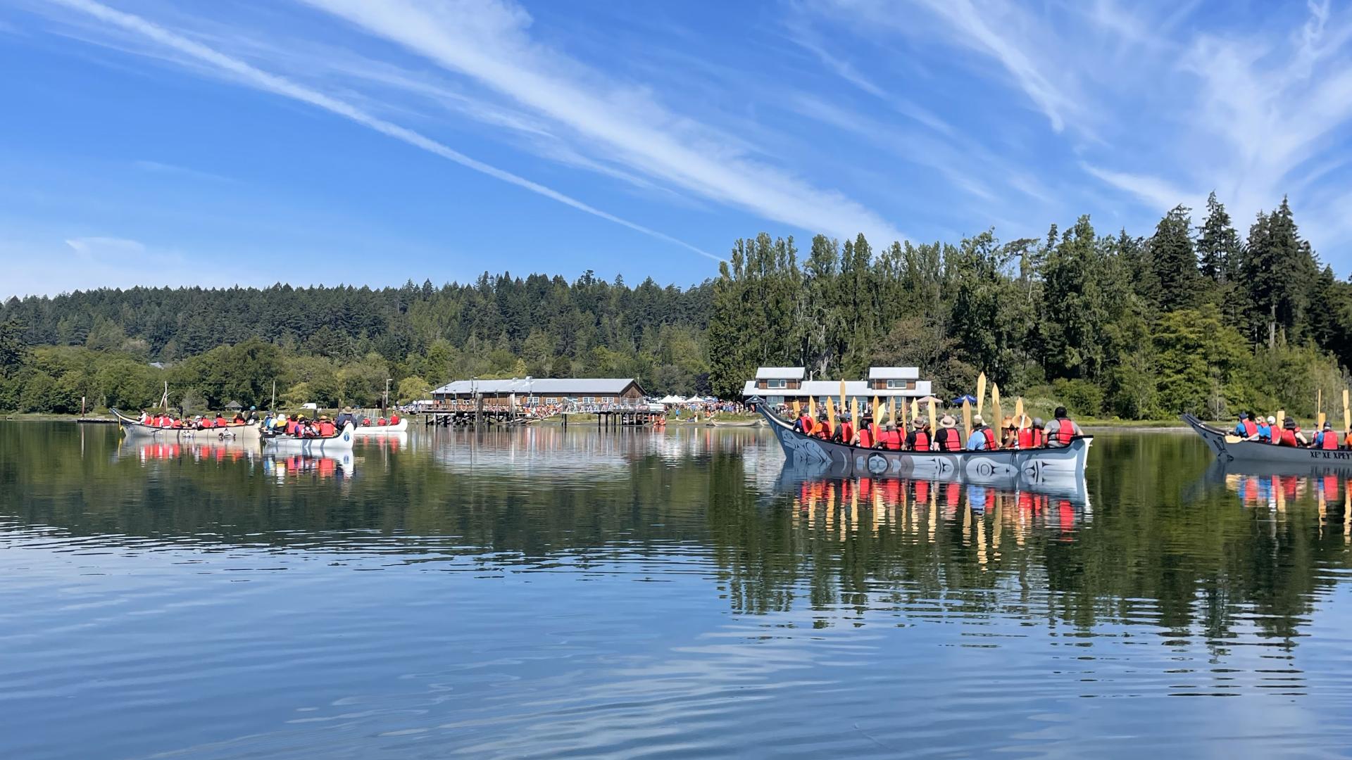 canoes on esquimalt lagoon