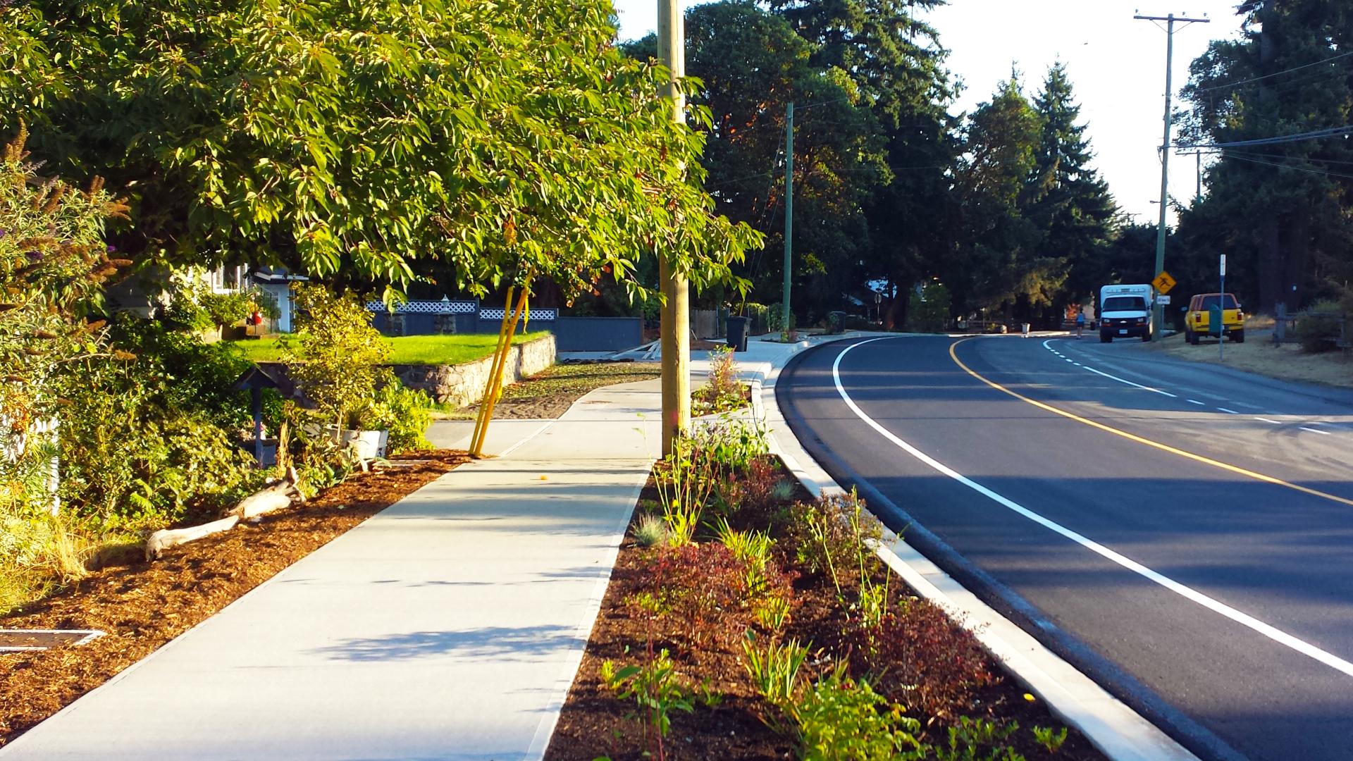 sidewalk road landscaping