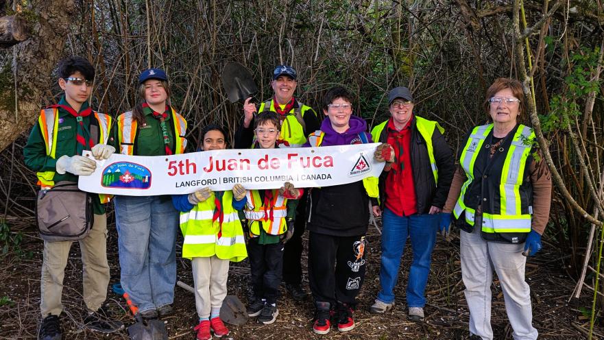 scouts removing invasives for earth day